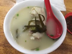 -雷祖芳老妈蹄花店