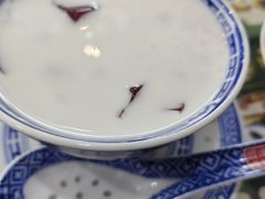 -广信牛奶甜品世家(台东店)