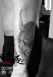 -暗夜tattoo纹身工作室