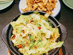 干锅手撕卷心菜-北平盛世·新京菜·北京烤鸭(劲松·双井店)