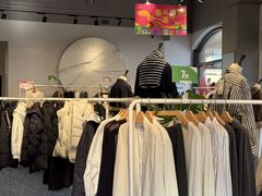 -首创奥特莱斯(西安店)