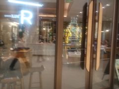 -星巴克臻选(深圳龙华红山天虹店)