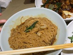 开洋葱油拌面-枕水江南(铁西万象汇店)