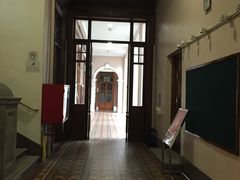 -香港大学