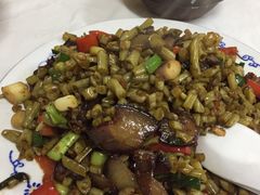 酸豆角炒腊肉-新新湘菜馆(新中街二条店)