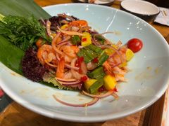 青芒果春虾仁-老滇山寨•云南特色菜•地方菜•民族风情歌舞表演(金碧店)