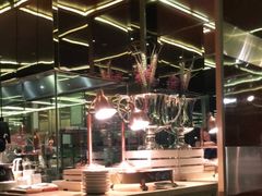 -大中华希尔顿酒店-念自助餐·嗨啤·小龙虾
