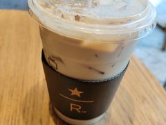 -星巴克臻选(济南恒隆店)