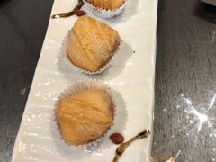 金丝香芋酥-领事馆19号中餐厅(厦门海景洲际酒店)