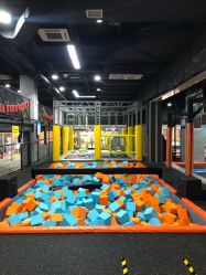 -蹦贝运动中心·蹦床·攀岩·闯关(龙岗店)