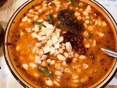 -吴三酸菜麻食酱香面馆(印花布园小区店)