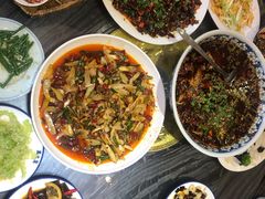 -江湖黑大兔(杨家坪店)