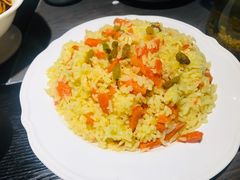素抓饭-壹号院音乐餐厅•烤全羊•新疆菜(浐灞店)