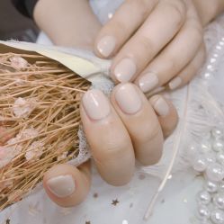 -蜜丝卡伦美甲美睫半永久