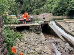 -安吉龙王山峡谷漂流