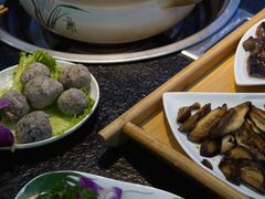 -阿鹏故事野生菌火锅(古城店)