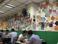 大堂-丽丽三鲜螺蛳粉(田林路店)