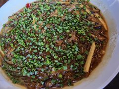 沙蒜烧豆面-新荣记(BFC外滩金融中心店)