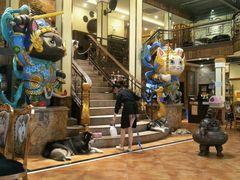 大堂-more than meow吴止猫主题餐厅(承德 中船汇店)