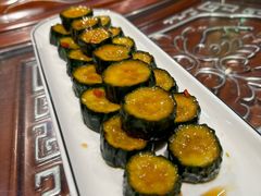 秘制酱黄瓜-乡村馕坑肉·烧烤·新疆菜·本地人更爱吃(阿勒泰首店)
