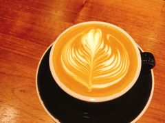 Latte-black rainbow coffee