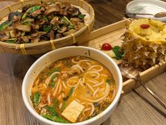 肥汁鲜肉米线-云海肴·汽锅鸡·云南菜(广安门天虹店)