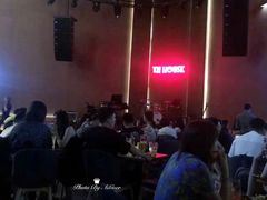 -TZ House音乐现场(来福士中心店)