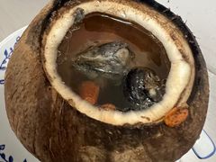 椰子炖乌骨鸡-達揚原味燉品(文明路店)