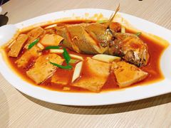 -小船渔村•大连菜•大连焖鱼(黄河路店)