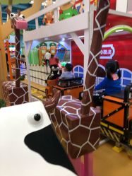 -莫莉幻想儿童乐园(武汉保利广场店)