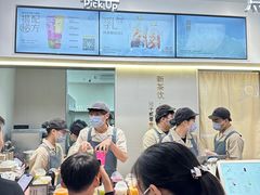 -喜茶(滨江宏岸店)