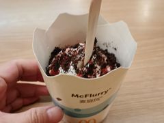 甜品站草莓牛奶麦旋风-麦当劳(团结湖店)