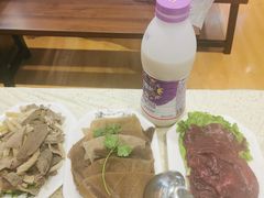 -九寨特色牦牛肉汤锅 羊肉汤锅