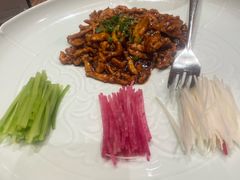 京酱肉丝-乐忻皇朝(上海中心大厦店)