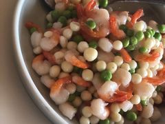 鸡头米炒手剥河虾仁-三利音·东方司宴(外滩店)