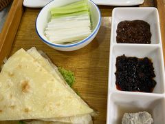 -六和聚传统烤鸭.天津菜(和平店)