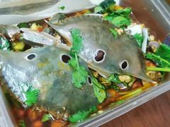 生腌三目蟹-官塘鱻鱻鱼生