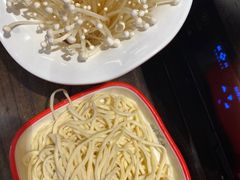 -醉董牛川派鲜肉自选火锅(烟台店)