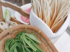 -九孔·筒骨莲藕汤锅(大明宫万达店)