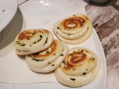 葱油饼-汤城小厨•粤菜•靓汤(西直门凯德MALL店)