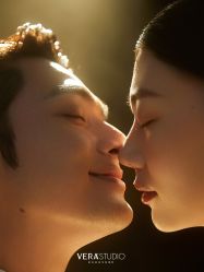 -至臻微拉婚纱摄影