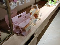 -顶东面包花园·生日蛋糕(世博店)