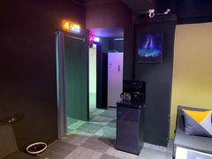 -VR间客漫虚拟现实体验馆(汉街店)