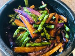 石锅地三鲜-几荷·恰似故人来(秀水广场店)