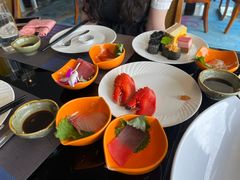 -宝利来国际大酒店-凤凰阁旋转餐厅