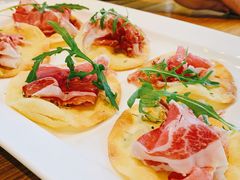 -LENBACH兰巴赫西餐啤酒坊(大连东港店)