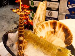 -鲜入围煮花胶鸡海鲜火锅