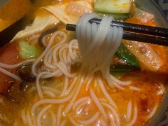 -蒙自源米线大王(东站店)