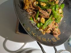-费大厨辣椒炒肉(高铁吾悦广场店)