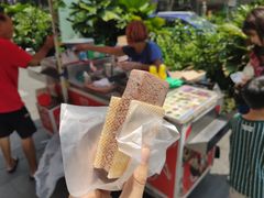 -詹爷爷乌节路街头冰淇淋